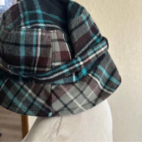 D&Y Women One Size Fits Most Plaid Bucket Hat with Embellished Buckle Accent - Picture 5 of 7